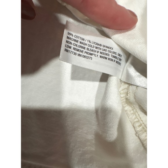 Universal Thread Women's XS White Denim Vest Sleeveless Button Front‎ NWT - Picture 2 of 5